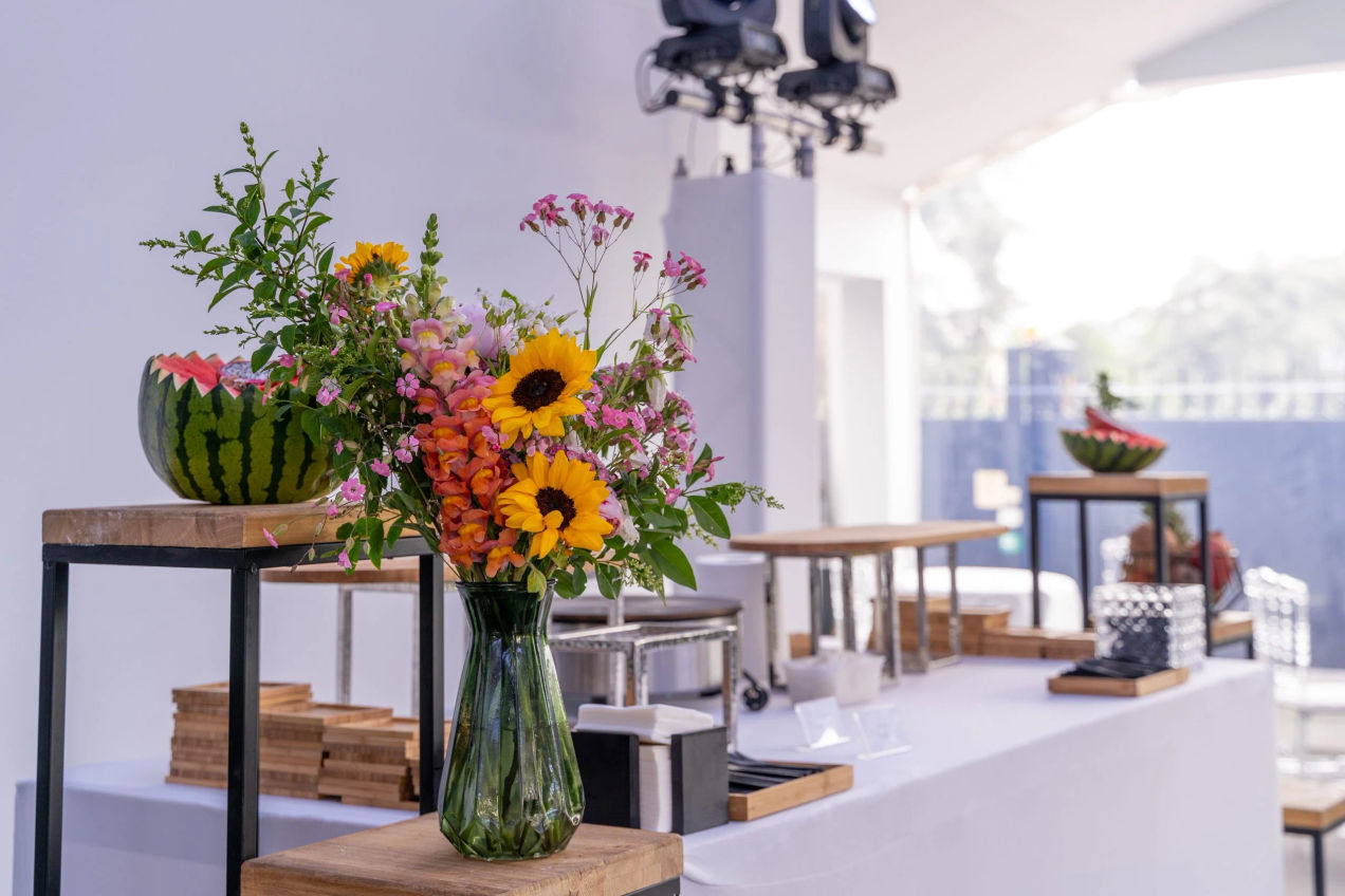 Le Pavillon - Day Session