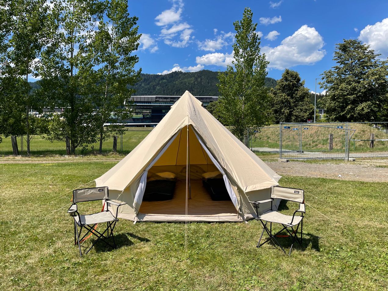 A tent for two on the Belgian camping, right at the circuit