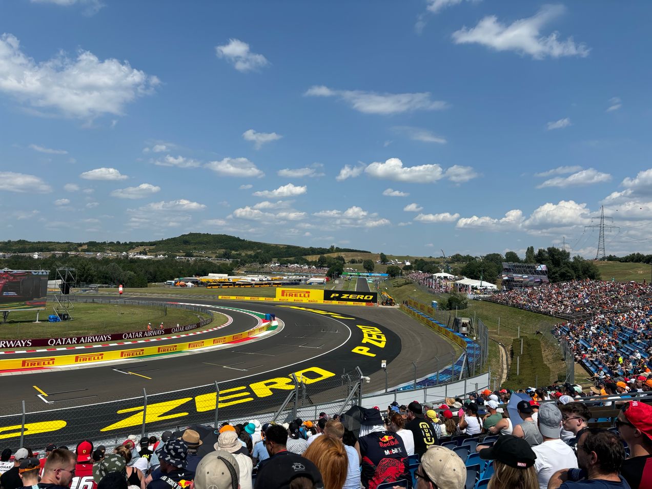 Der Blick auf die Strecke von der Grand-Prix-Tribüne auf dem Hungaroring