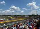 Varias tribunas durante el Gran Premio de Hungría, vistas desde la tribuna Grid Grandstand