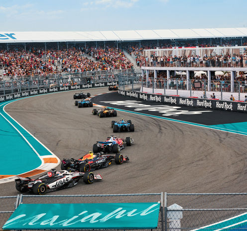 Formula 1 cars driving on the Miami International Autodrome