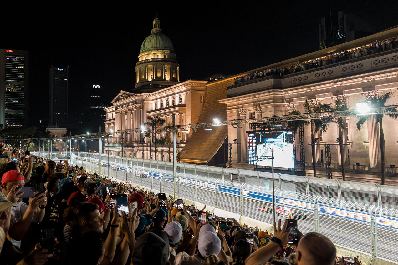 Fans watching the Singapore GP from the Padang Grandstand