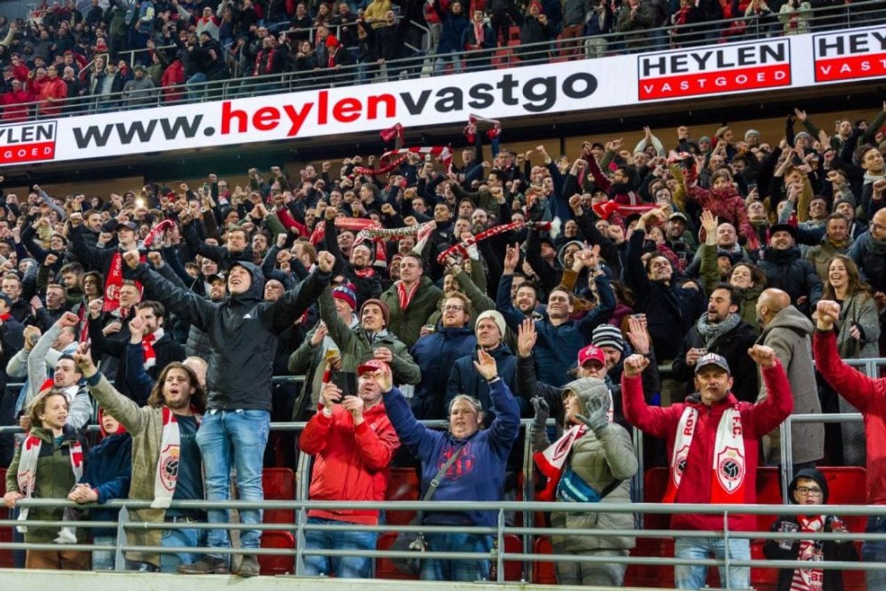 Royal Antwerp fans