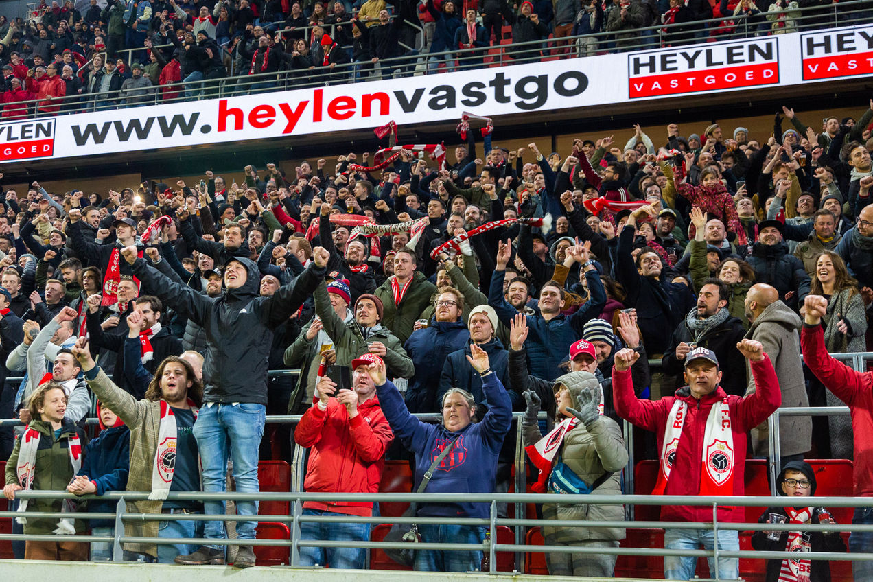 Royal Antwerp fans