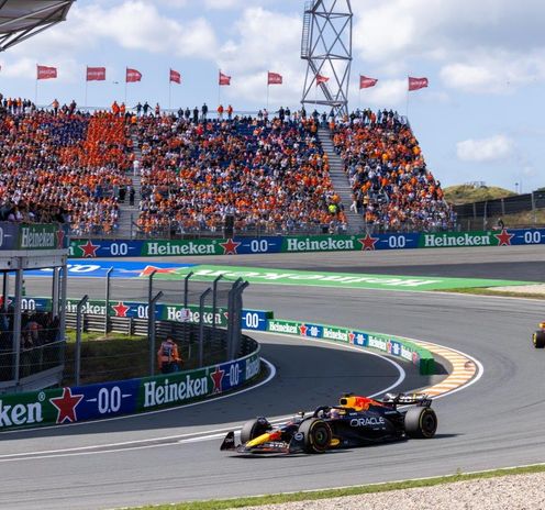 F1 cars in the famous Tarzan corner of Circuit Zandvoort