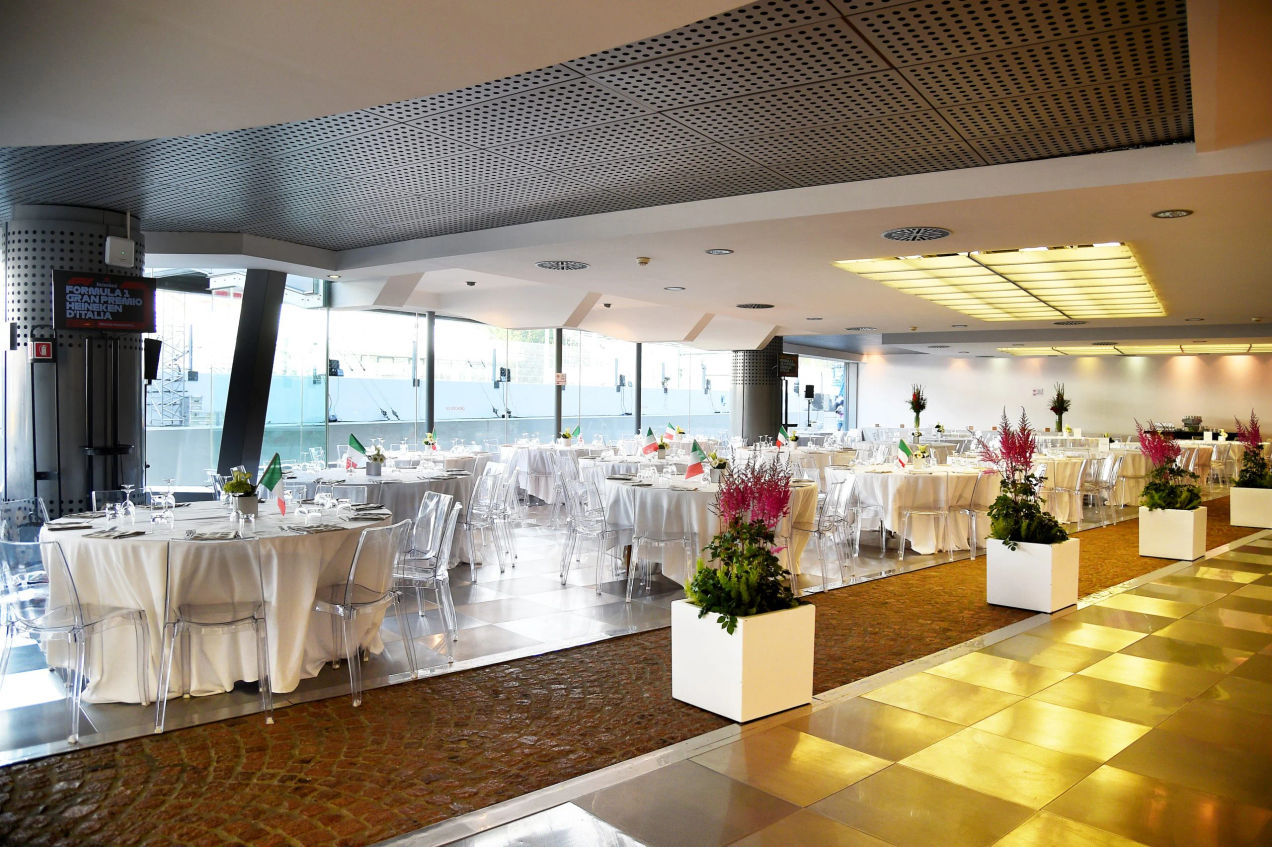 Uitzicht op de Fan Club-lounge tijdens de GP van Monza