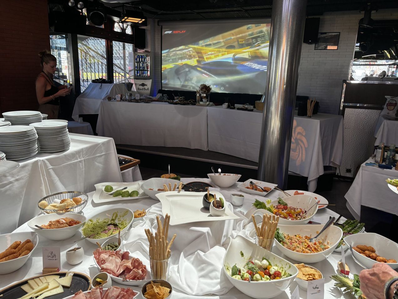 Essen in der La Rascasse Hospitality Lounge beim GP von Monaco