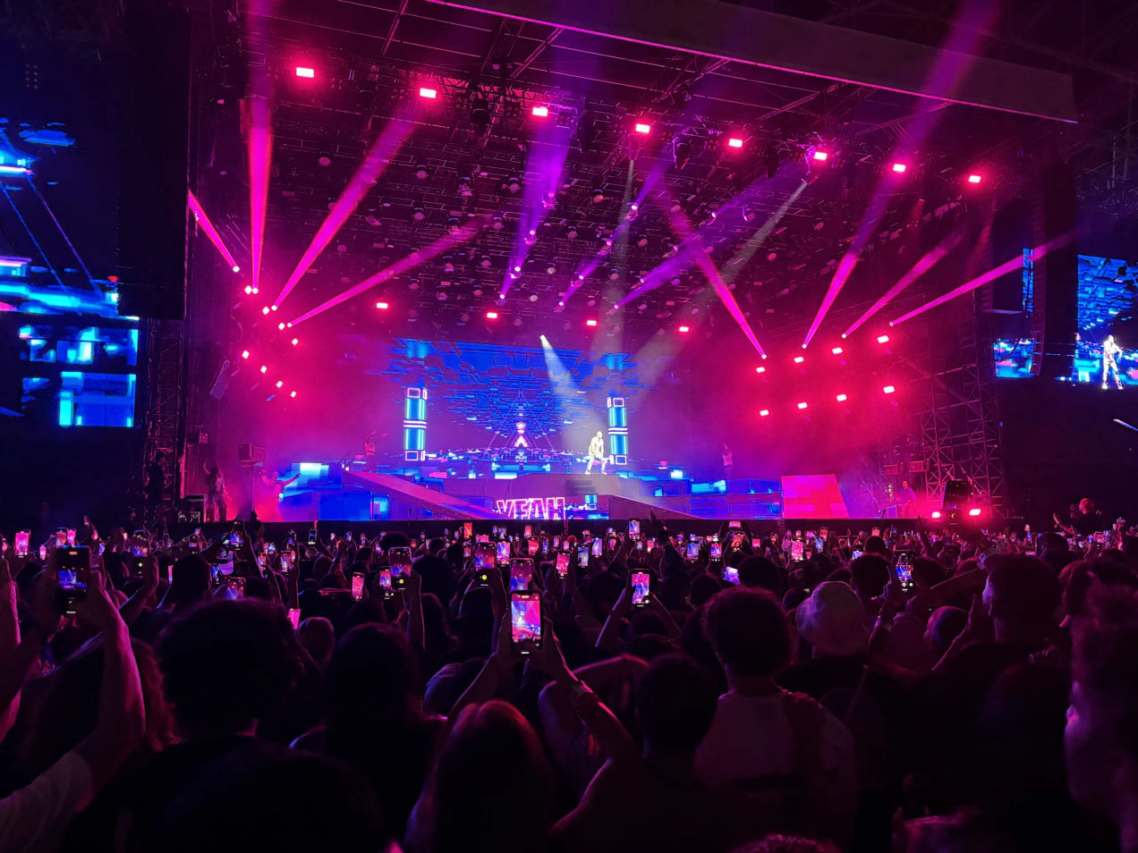 Acceso a los artistas más importantes en el escenario del GP de Abu Dhabi