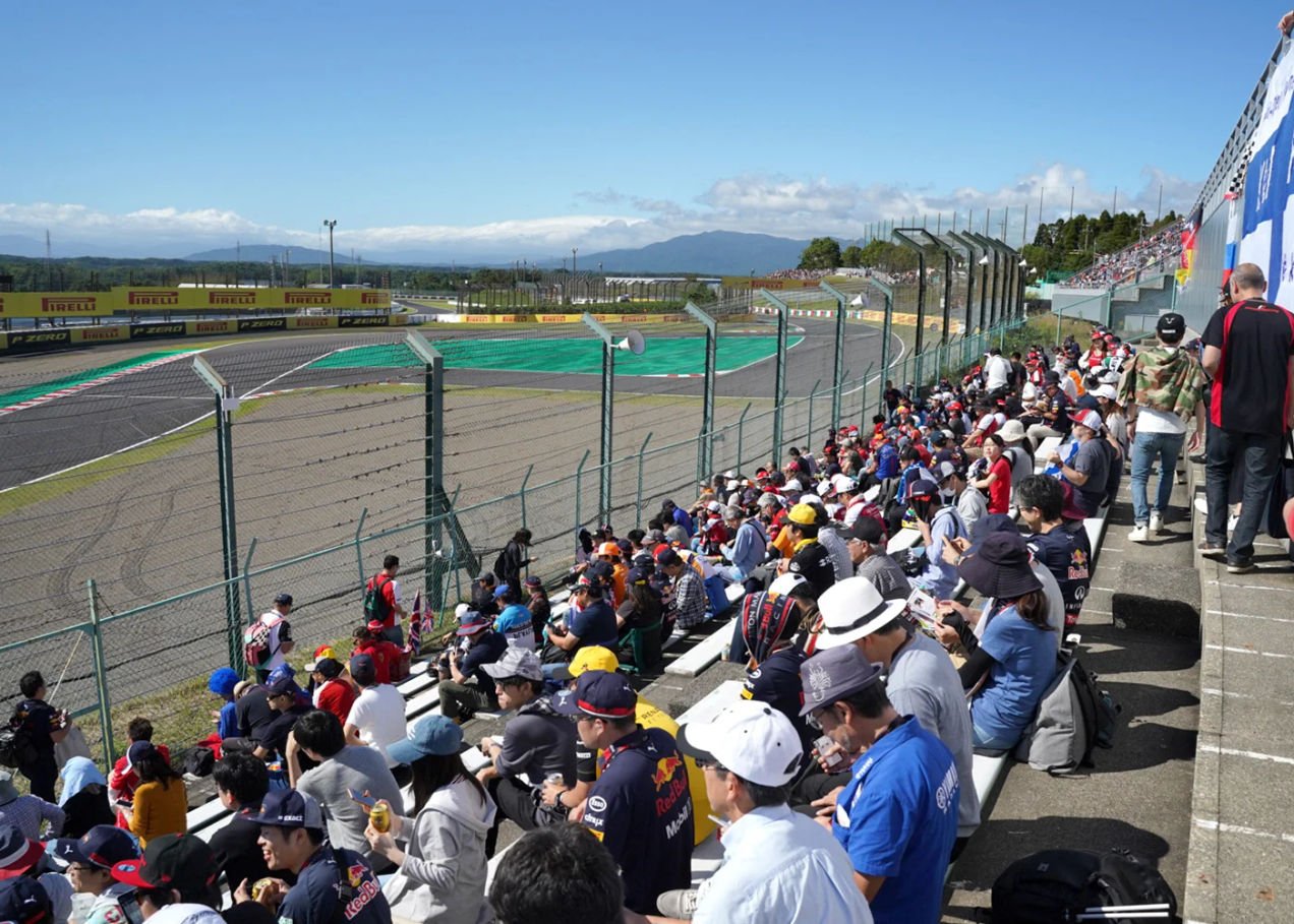 Grandstand Q1 filled with F1 fans during the Japanese GP