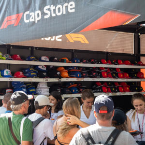 F1-Kappenladen auf der Rennstrecke von Monza