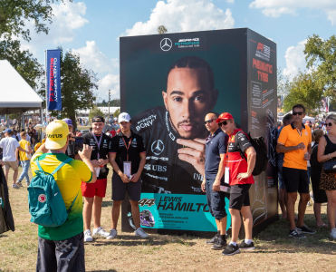 Les fans dans la zone d'admission générale pendant le GP d'Italie