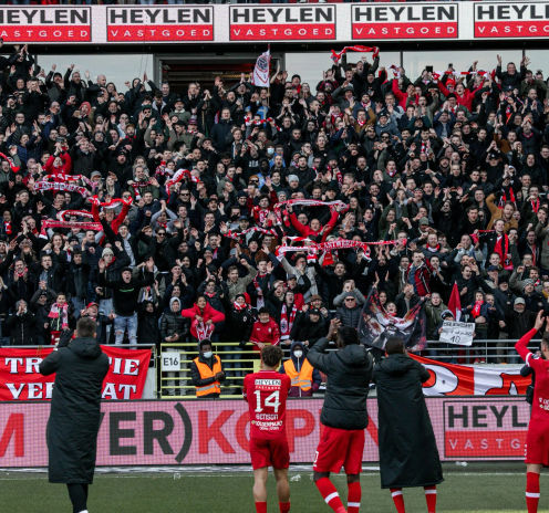 Royal Antwerp fans