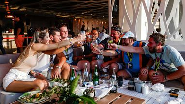 Sunset hospitality F1