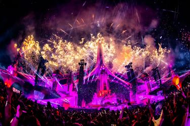 tomorrowland party